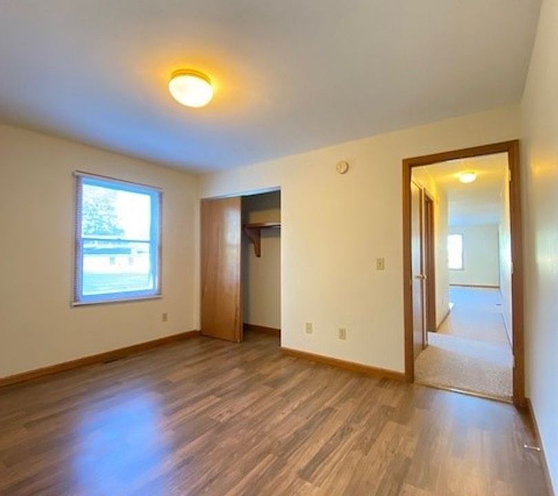 1st image of 214 Stonewall Ct APT 2*