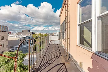 Rented by MySpaceNYC