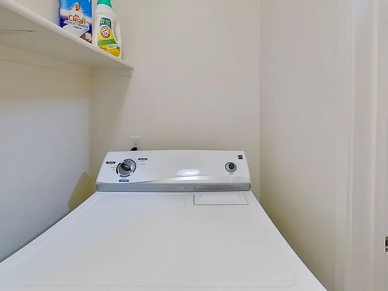 Avila Apartment Homes — Photo 44