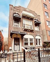 1325 Morris Avenue in Concourse
