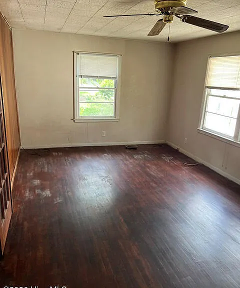 3225 York Dr — Photo 9