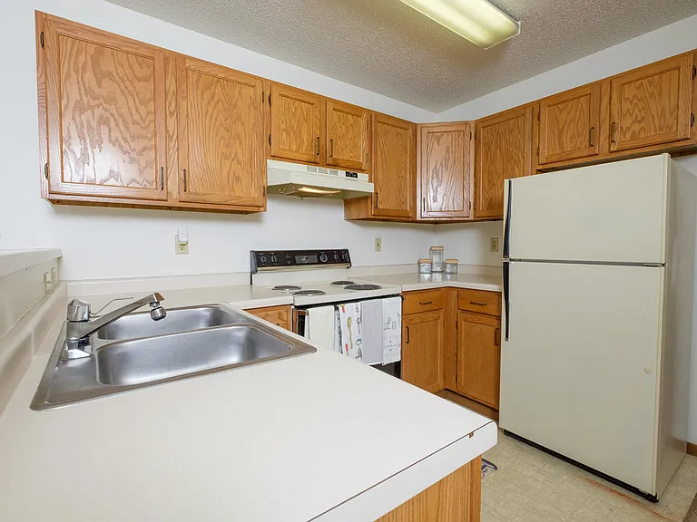 Fargo, ND Flickertail Apartments | Kitchen