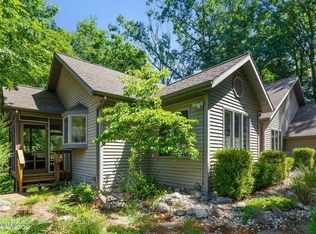 9337 Kramar Dr, Bridgman, MI 49106