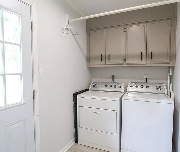 2821 Clayton Dr — Photo 7