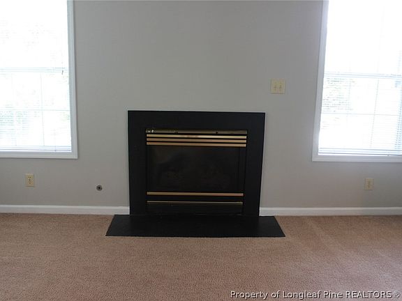 3rd image of 325-8 Waterdown Dr
