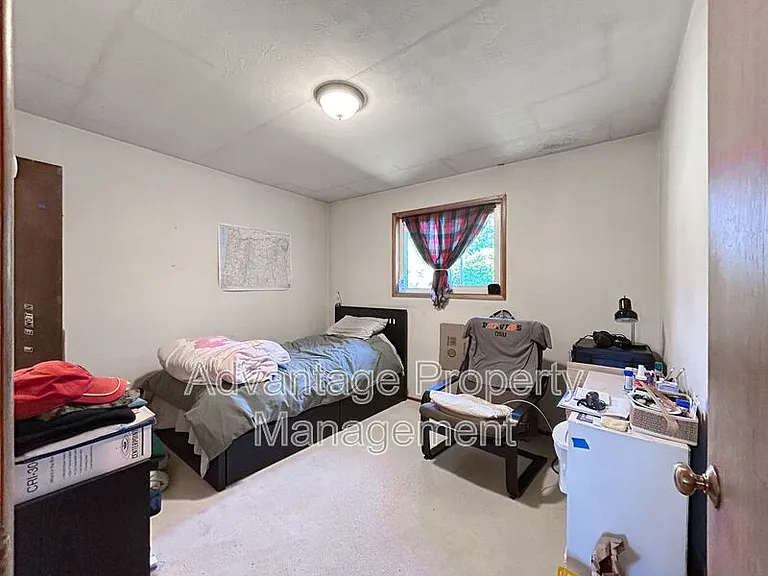 1745 NW Garryanna St — Photo 15