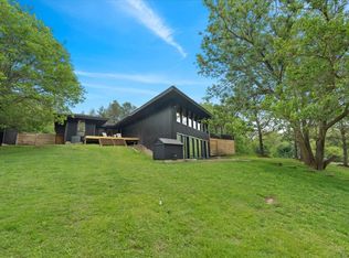 960 Deep Lake Rd, Antioch, IL 60002