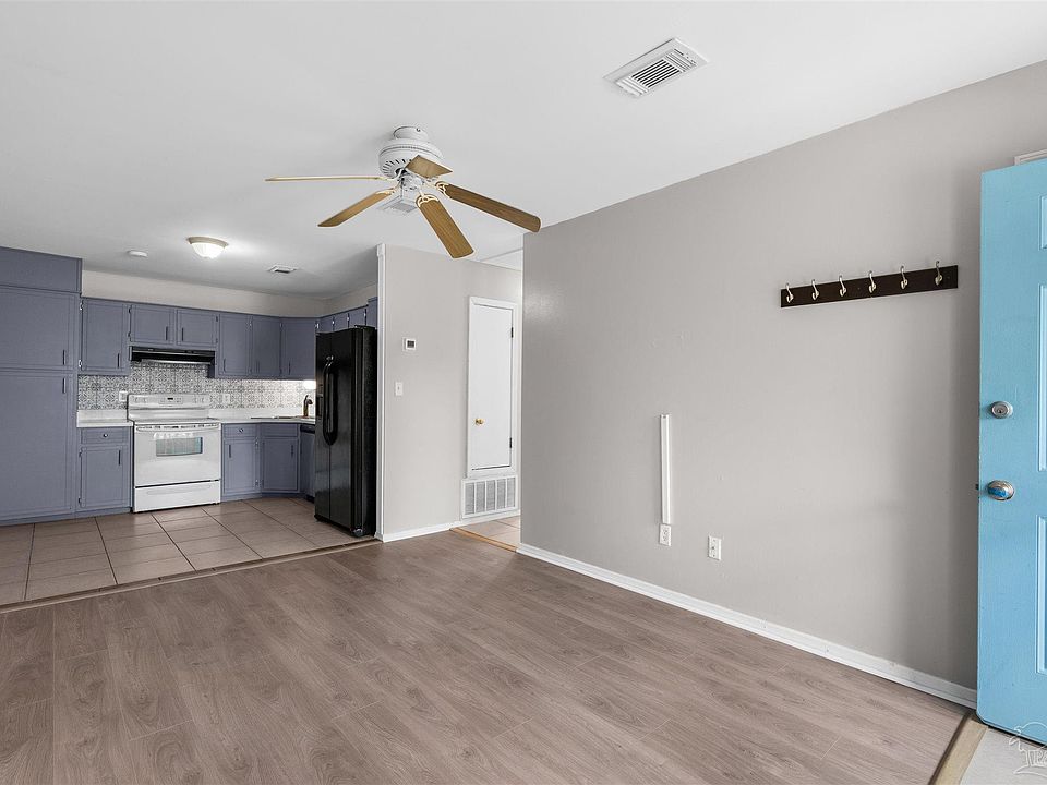 1st image of 1301 Redwood Ln APT A