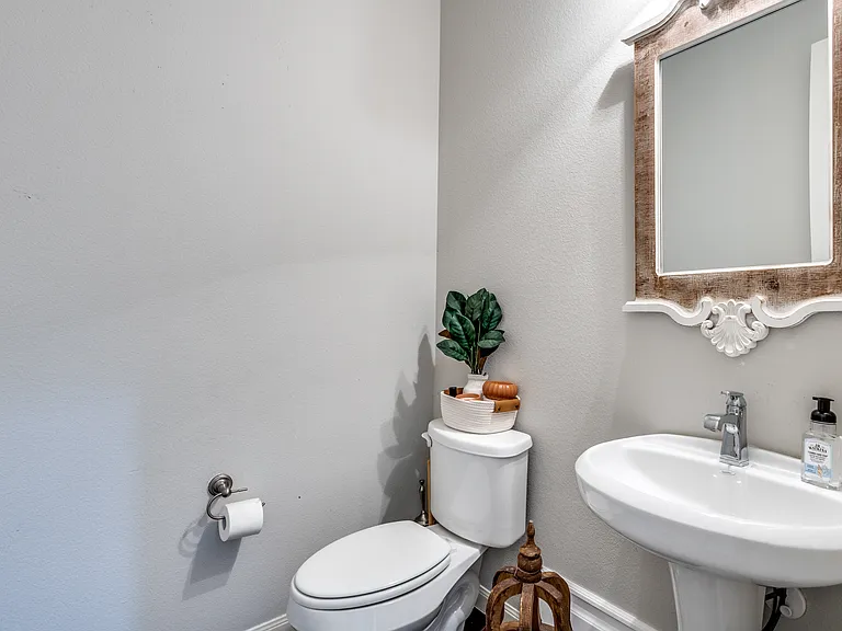 1132 Moonstone St — Photo 15