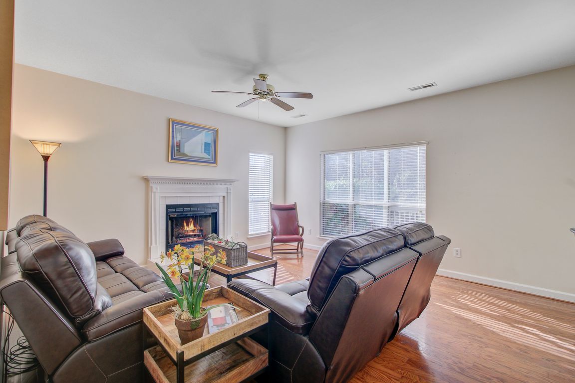 next background image