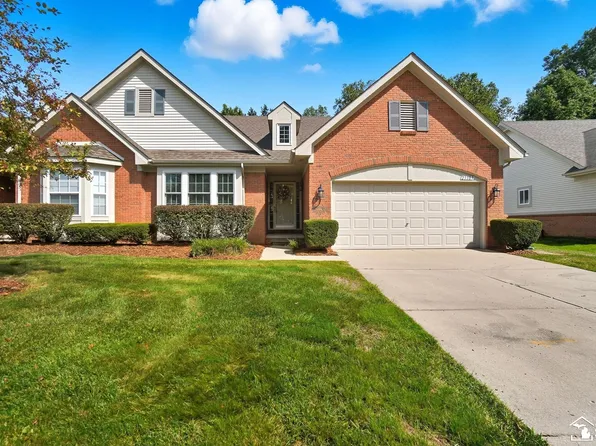 23309 N Park Dr, New Boston, MI 48164