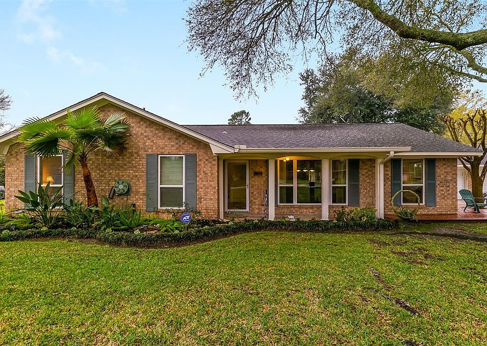1st image of 1802 McGinnis Dr