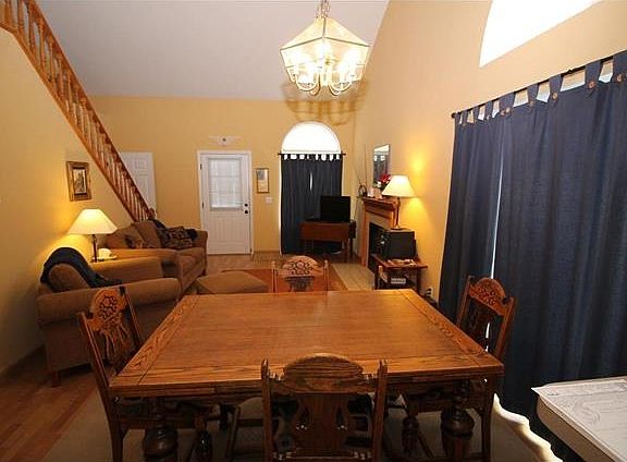 4th image of 865 Liberty Village Dr