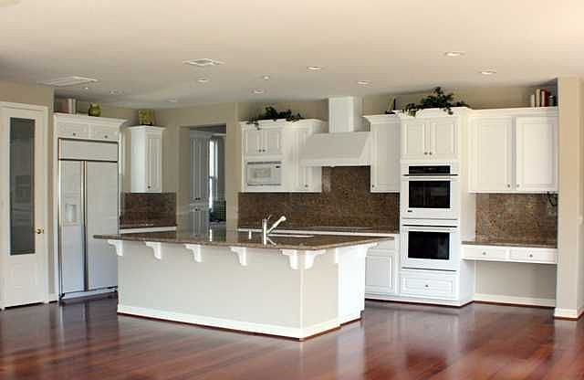 2nd image of 26944 Saint Andrews Ln
