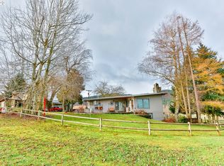 3926 Wy East Rd, Hood River, OR 97031