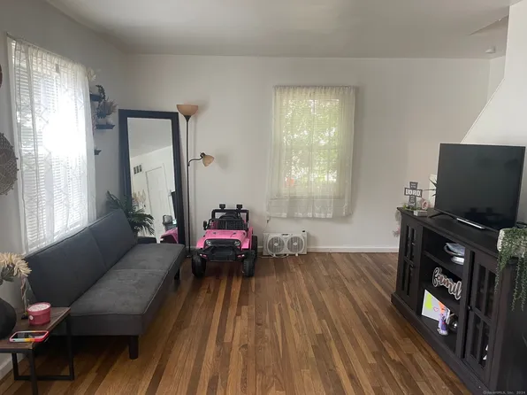 (undisclosed Address), Bridgeport, CT 06610