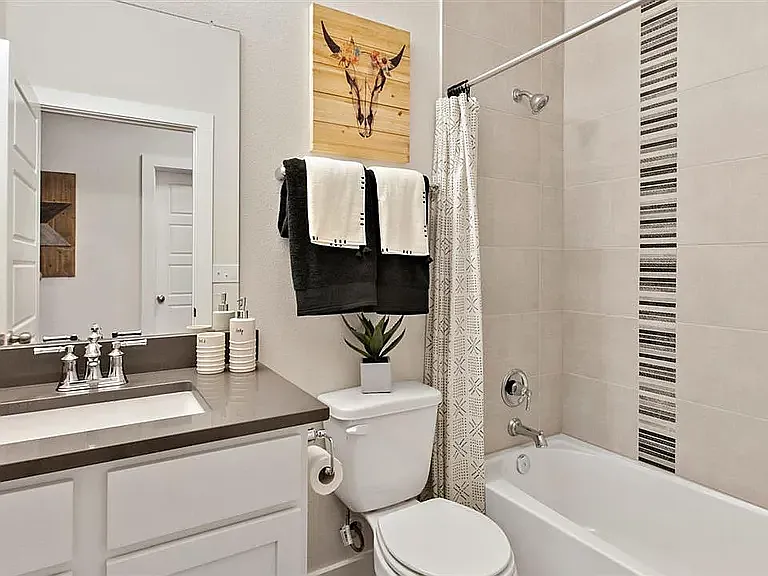 10212 Laurie Ln #0 — Photo 10