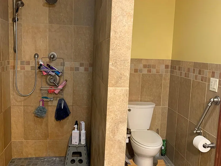 2738 W Lydius St — Photo 27