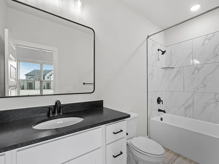 1110 Montieri Dr — Photo 5