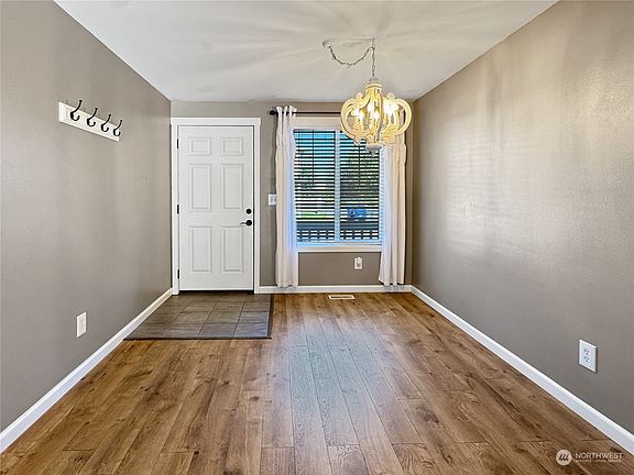 5th image of 4414 148th Street NE #288