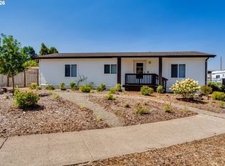 2226 32nd St, Springfield, OR 97477