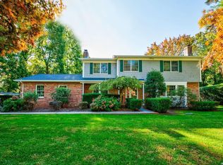 102 Laurel Hill Rd, Northport, NY 11768