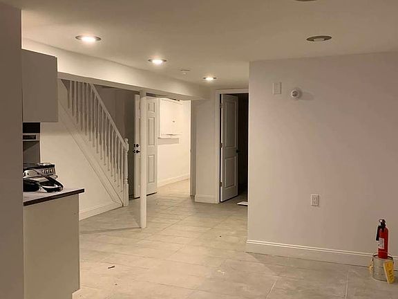 5th image of 19 Suydam Pl #1