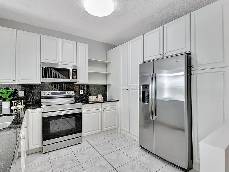 9917 Porta Leona Ln — Photo 5