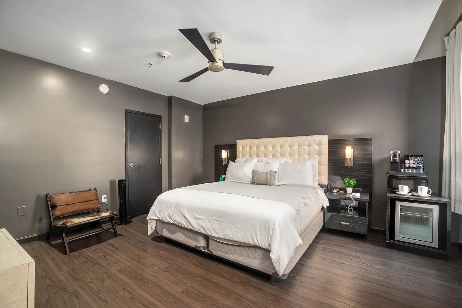 1 bed, 1.0 bath, 269 sqft, $2,719 — Photo 1