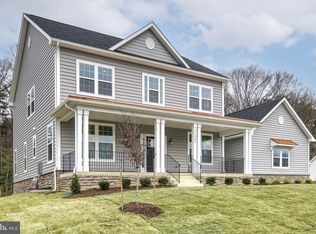 11300 Eliana Ct, Glenn Dale, MD 20769