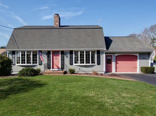 890 Shore Rd, Pocasset, MA 02559