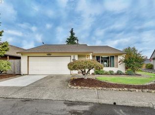 14867 NE Tillamook St, Portland, OR 97230