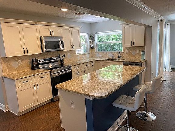 5th image of 3901 Bibb Ln