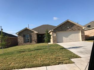 1402 Fox Hunt Ave, Amarillo, TX 79108