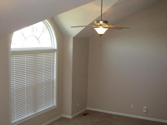 2nd image of 8415 N Arcola Ave