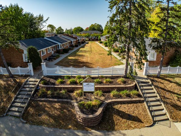 33 Wentworth Ct E #62-136