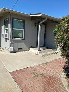 3rd image of 1114 N Green Street
