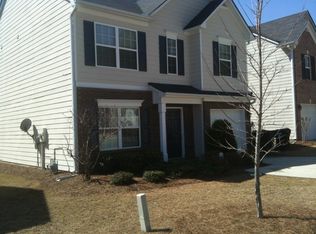 9454 Lakeview Rd, Union City, GA 30291