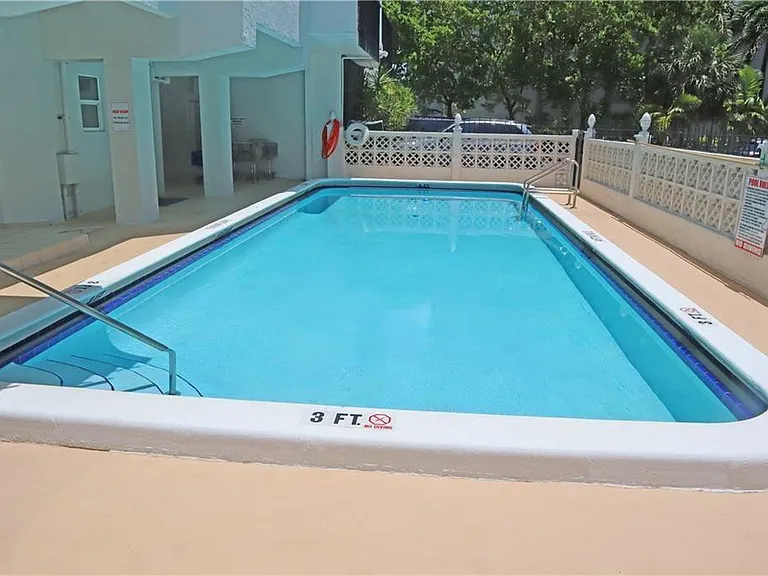 3000 Riomar St #406 — Photo 12