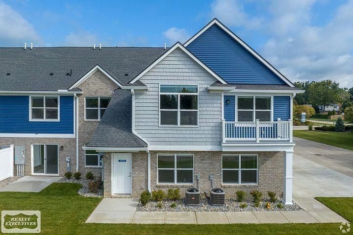 32956 Antrim Dr, photo 17