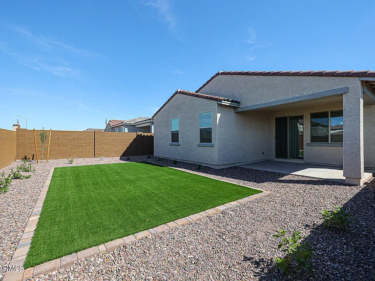 9028 W Georgia Ave — Photo 19