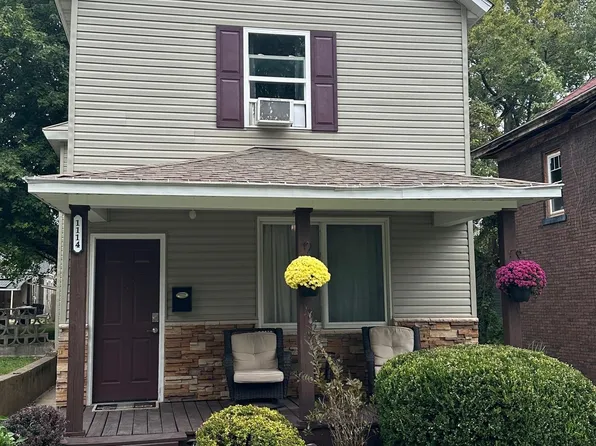 1114 Valley St, Burlington, IA 52601