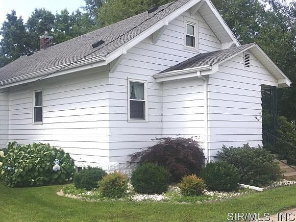 2nd image of 446 W Belleville St