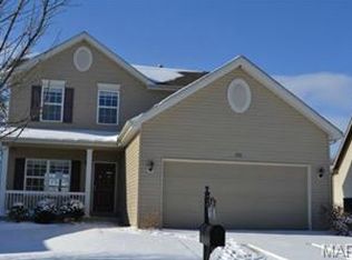 208 Spring Borough Dr, O'Fallon, MO 63368