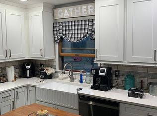 169 Fabric Ln, Rural Retreat, VA 24368