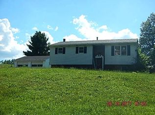 279 McDowell Rd, Transfer, PA 16154