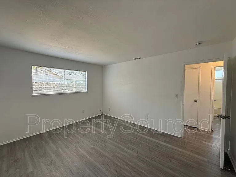 1944 Hickock Ct — Photo 30