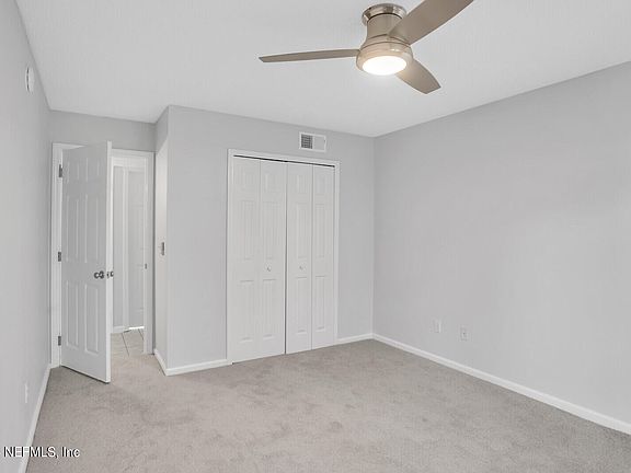 4th image of 13715 RICHMOND PARK Drive N #402
