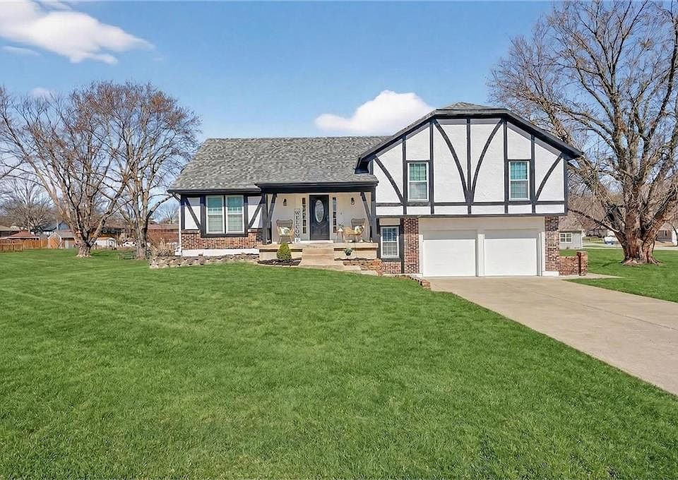1st image of 5660 Meadow Heights Dr