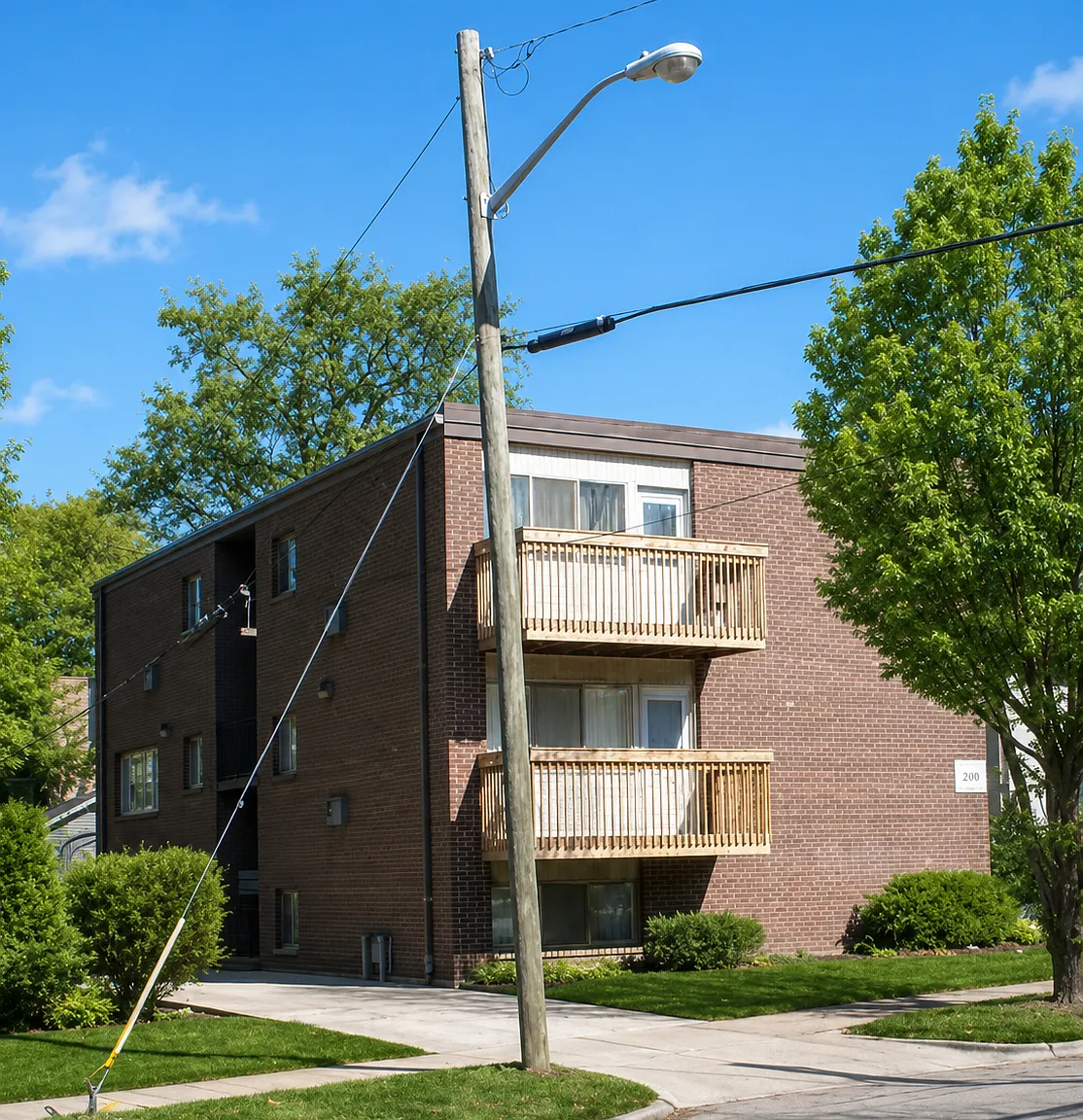 817 Arch St — Photo 2